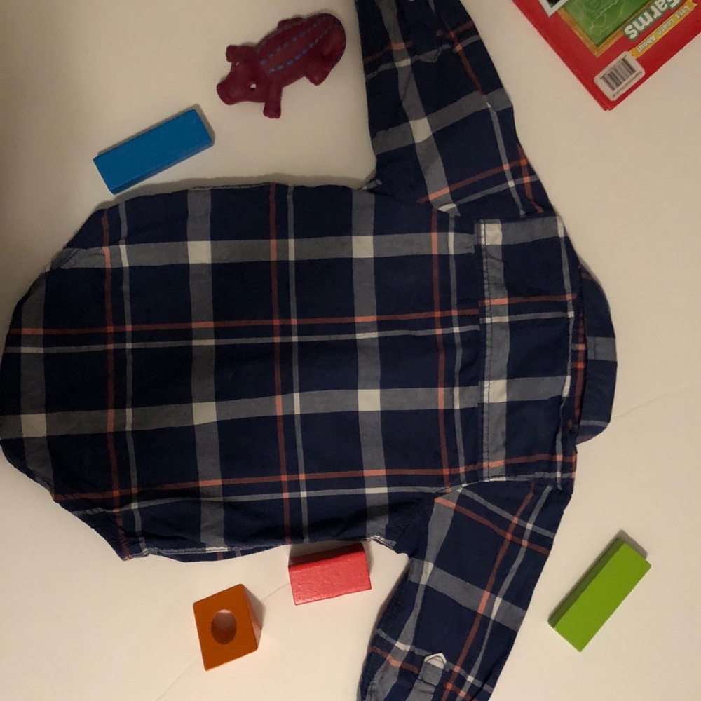 Long sleeve Oshkosh shirt